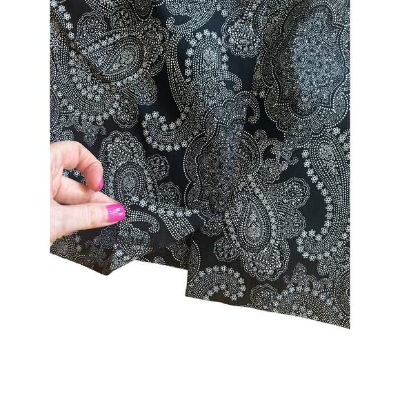 The Limited Stretch Mini Skirt Black and White Pattern Womens Sz 4P - Picture 7 of 11